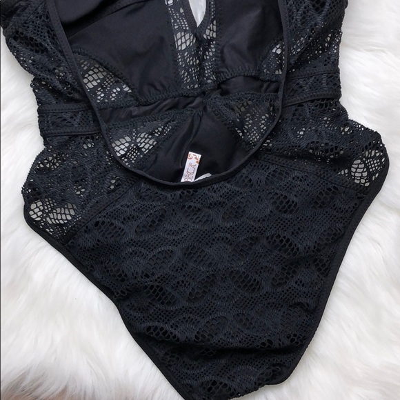 BECCA PLUNGING ONE PIECE CROCHET SWIMSUIT BLACK - Picture 3 of 4